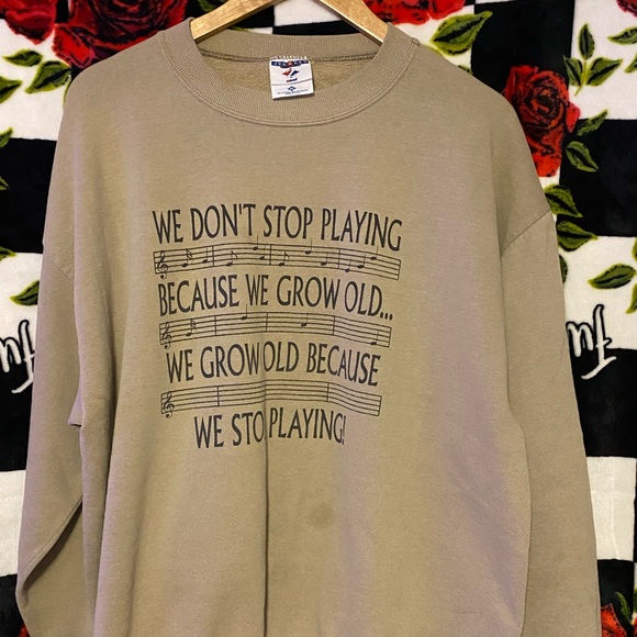 We don’t stop playing sweatshirt SZ XL - Picture 1 of 6